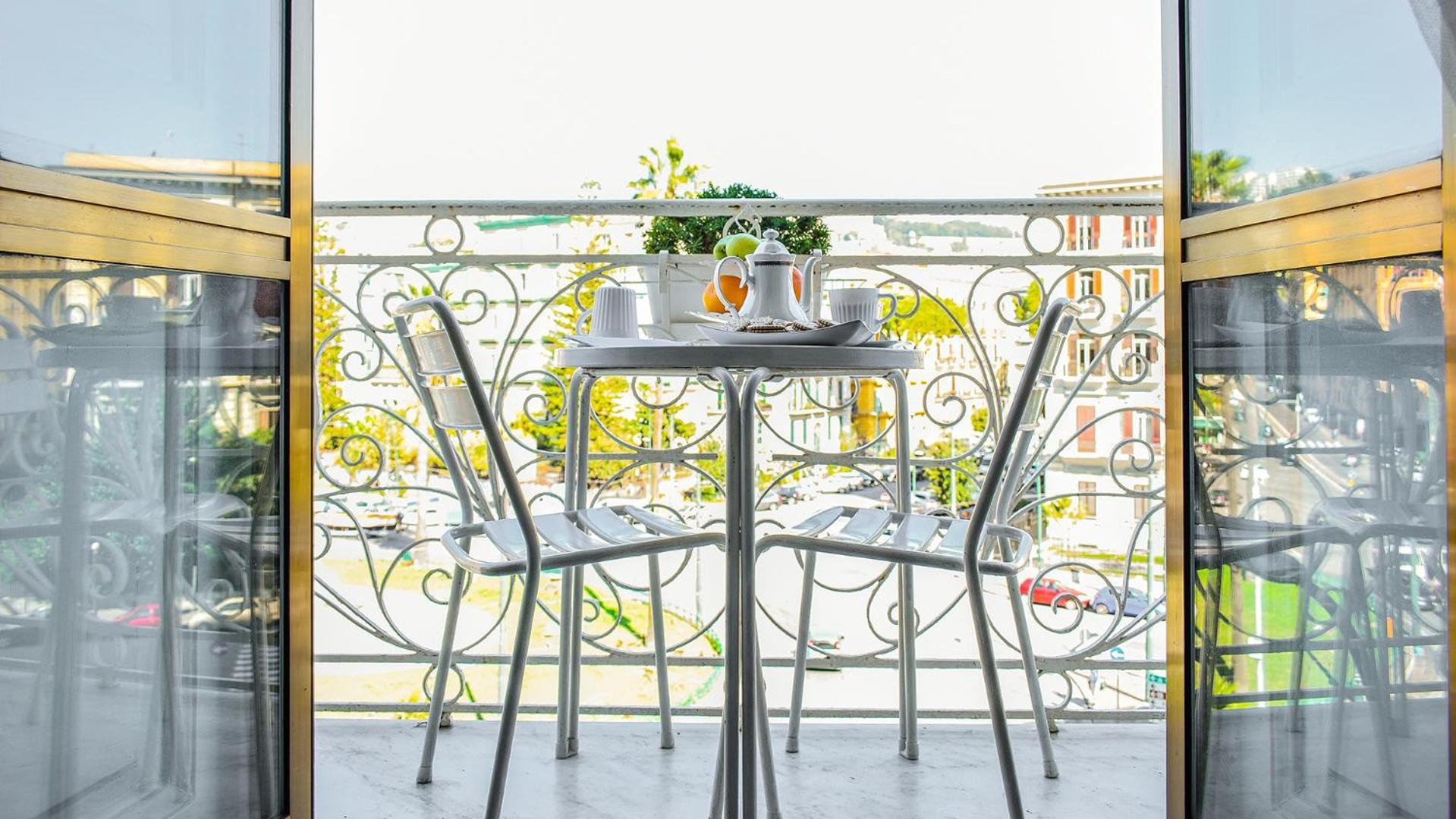 La Stanza Della Sirena Hotel Naples Luaran gambar